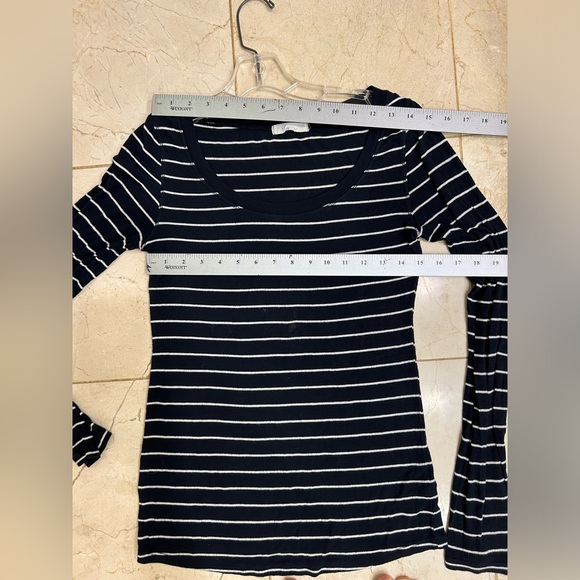 FREE with purchase:: XXI, Long Sleeve Top, Round Neck, Blue & White Strip, Sz S - Picture 10 of 11